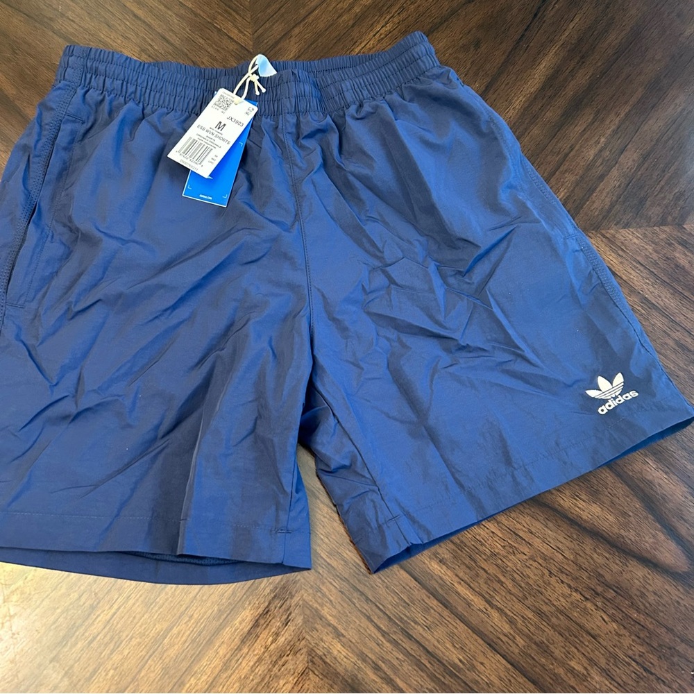 Adidas Men’s Medium navy shorts New